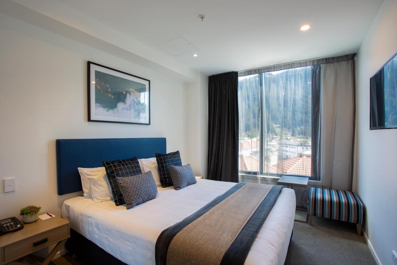 Ramada By Wyndham Queenstown Central Экстерьер фото