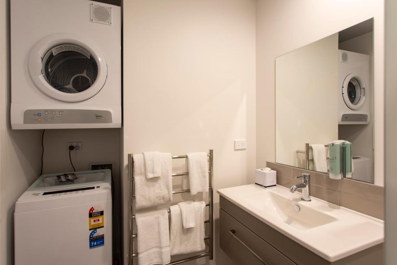 Ramada By Wyndham Queenstown Central Экстерьер фото