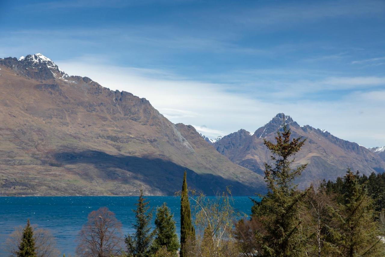 Ramada By Wyndham Queenstown Central Экстерьер фото